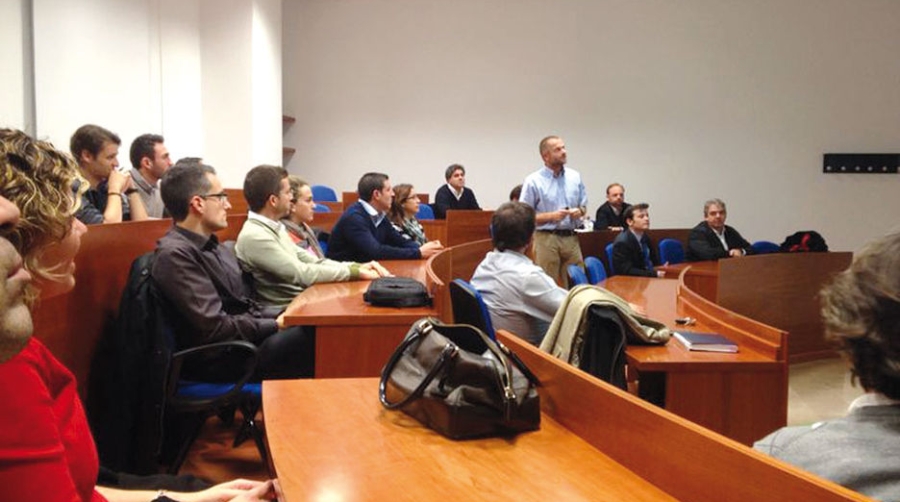 Sven Valentin con la AAAIPEC