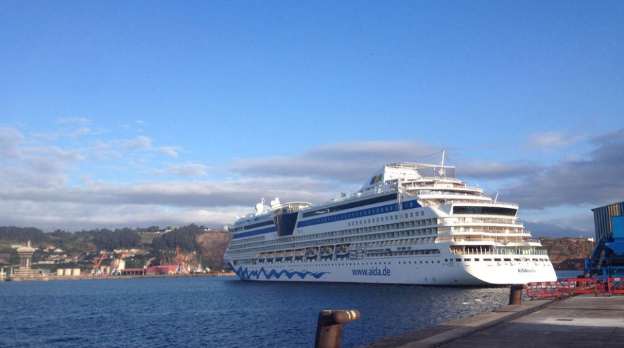 &quot;Insignia&quot; y &quot;AIDAbella&quot; cierran las escalas de cruceros de agosto del Puerto de Gij&oacute;n