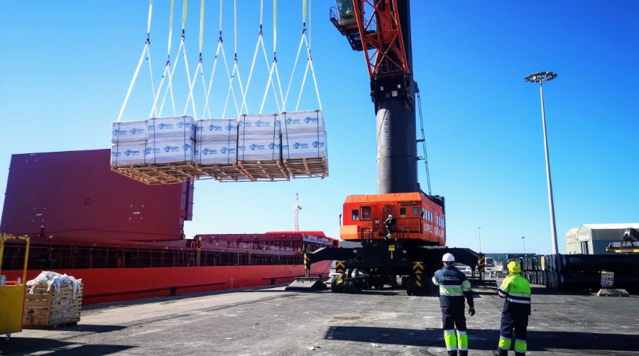 Las exportaciones desde los puertos de Almer&iacute;a y Carboneras crecen un 41,1%