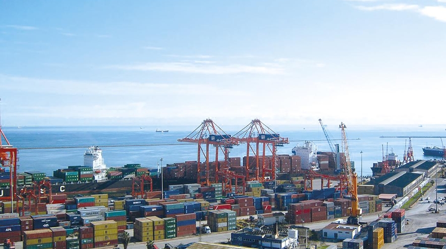 El Puerto de Mersin se prepara para una avalancha de carga tras el cierre de Iskenderun