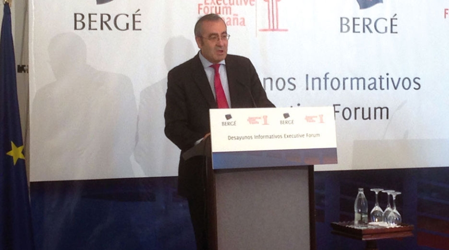 Llorca insiste en la necesidad de reducir los costes de escala y manipulaci&oacute;n en los puertos