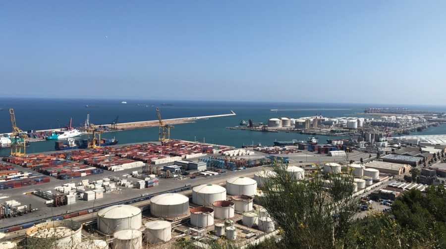 El Gobierno clarifica y ampl&iacute;a la rebaja de tasas portuarias