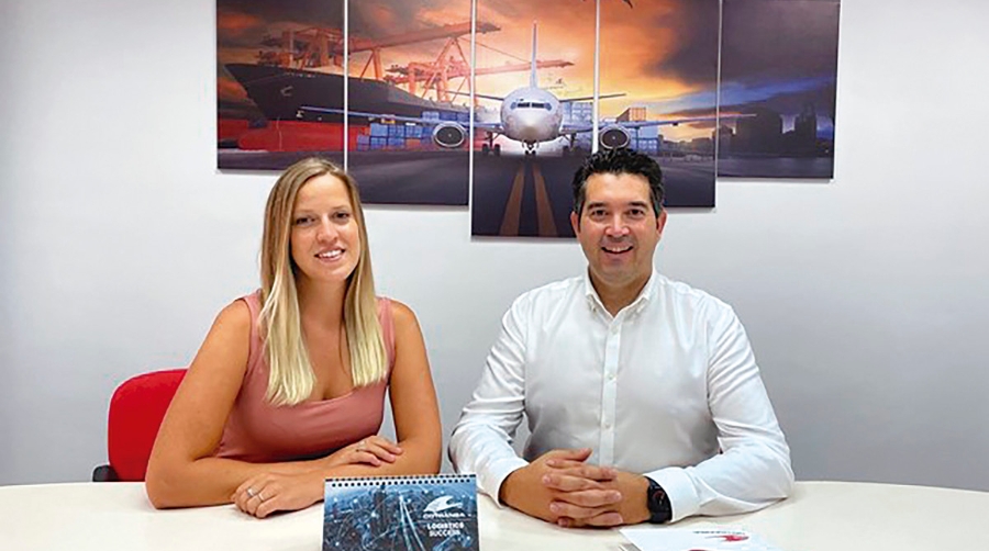 Laura Gonz&aacute;lez, nueva directora de la delegaci&oacute;n de Valencia, y Javier Boluda, nuevo director comercial de Valencia y Alicante, de Cotransa.