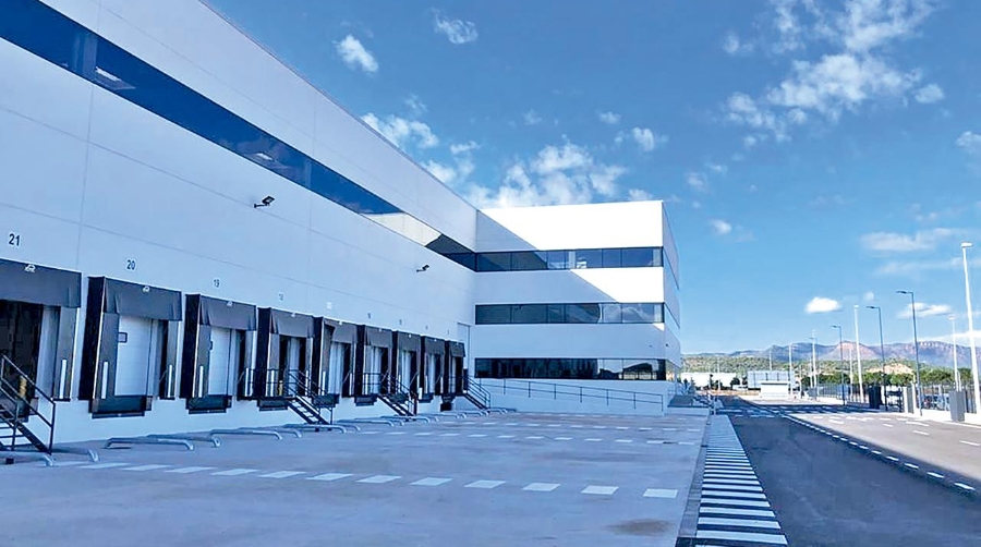 La nave se encuentra en las proximidades de la futura factoría de baterías del Grupo Volkswagen.