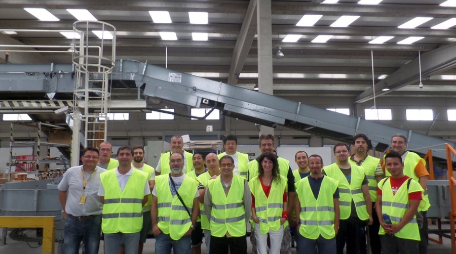 DHL recibe a alumnos de ANET