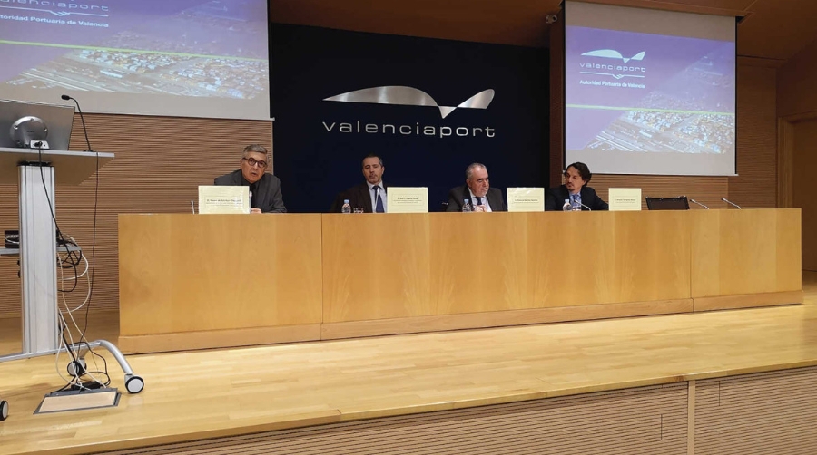 La UPV se interesa por las operaciones del Puerto de Valencia y sus principales l&iacute;neas de investigaci&oacute;n