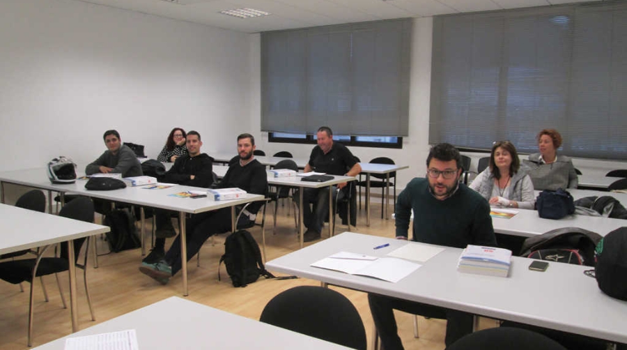 ATEIA Barcelona da inicio a un curso de reciclaje de MMPP por v&iacute;a a&eacute;rea