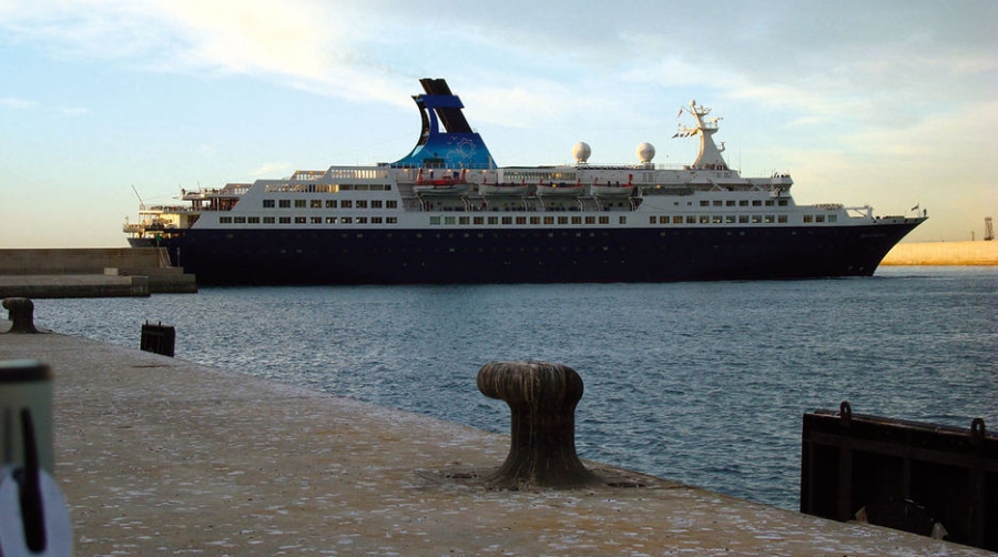 El crucero &quot;Crystal Serenity&quot; volver&aacute; a Castell&oacute;n