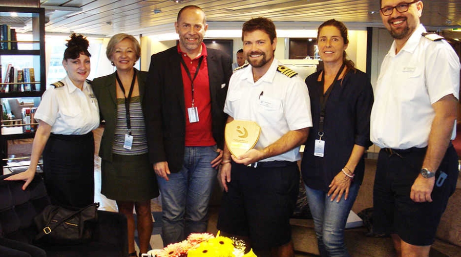 El &quot;MS Star Pride&quot;escala por primera vez en Almer&iacute;a