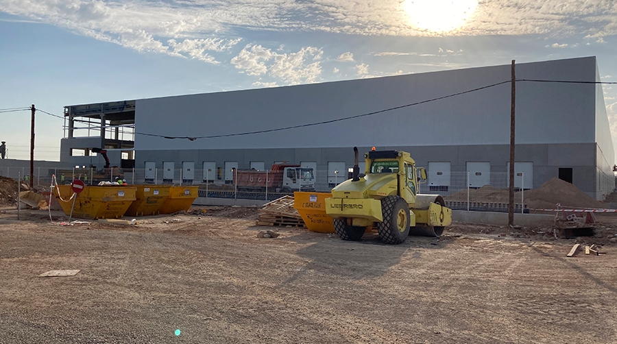 Grupo Lar prev&eacute; concluir en septiembre las obras de sus dos naves log&iacute;sticas de Quart de Poblet