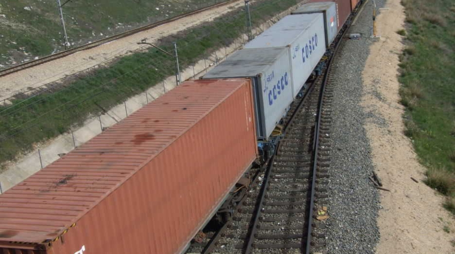 El tr&aacute;fico internacional impulsa la actividad hasta abril de Renfe Mercanc&iacute;as