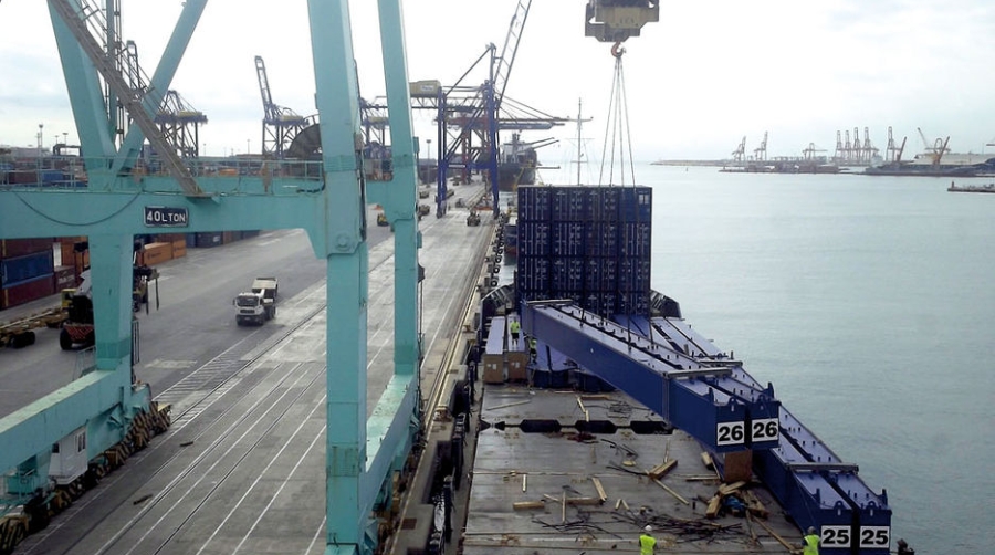 TCV Stevedoring recibe sus nuevos RTG