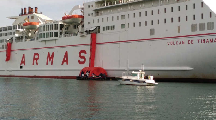 El ferry de la l&iacute;nea Motril-Melilla renueva el certificado de seguridad