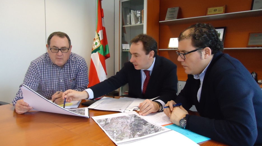El Gobierno Vasco propone a Fomento un t&uacute;nel en doble v&iacute;a desde Serantes a la ACB