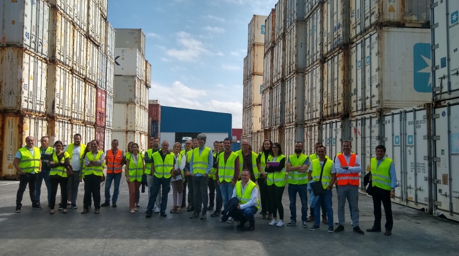 Uniport fomenta la formaci&oacute;n de iniciaci&oacute;n en estiba y trincaje de mercanc&iacute;as en contenedor