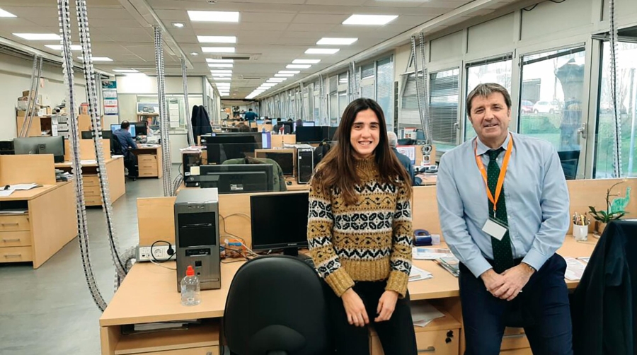 Javier Loroño, CEO de Lointek, y Kaiene Loroño, directora financiera, en las instalaciones de la empresa en Urduliz.