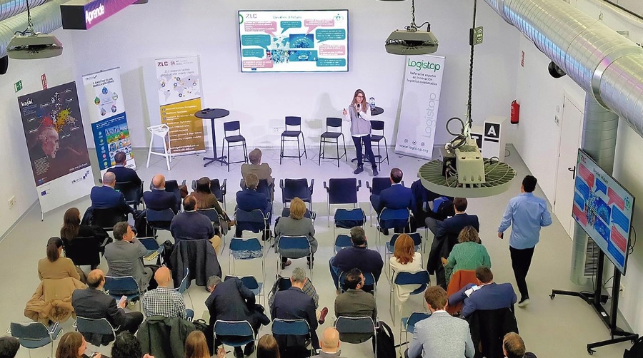 Los participantes han tenido la oportunidad de explorar temas de actualidad e informarse sobre las nuevas orientaciones del mundo de la logística.