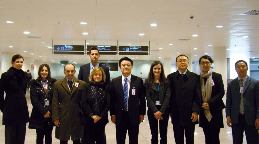 Una delegaci&oacute;n china visita las instalaciones del Aeropuerto de Barcelona-El Prat