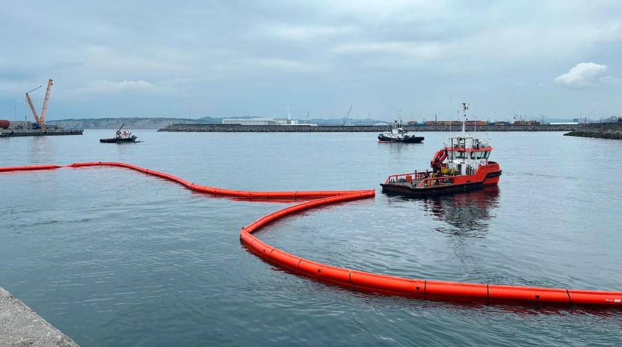 Bilbao es uno de los puertos europeos con más medios propios para controlar emergencias.