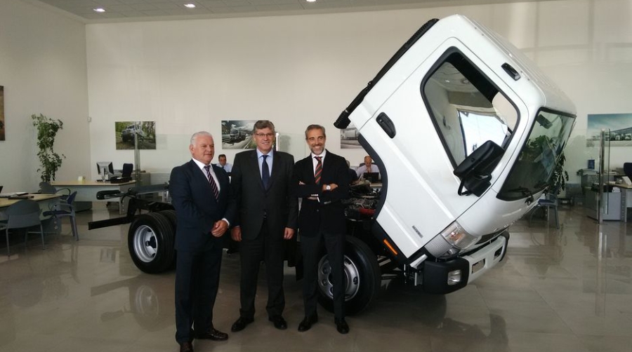 Mercedes comercializa en Espa&ntilde;a los veh&iacute;culos industriales Fuso
