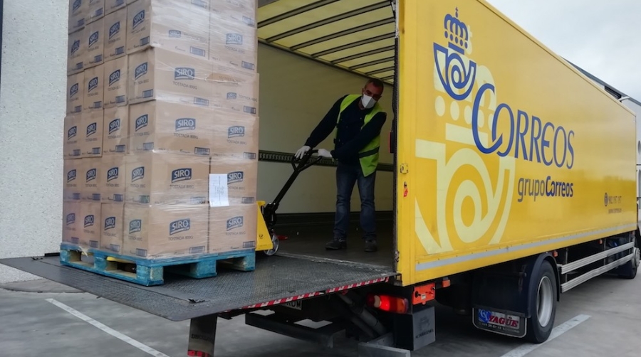 Correos y Mercasa coordinan el reparto de comida donada a Bancos de Alimentos