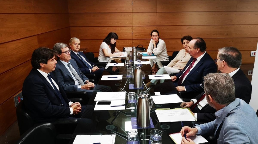 La Comisi&oacute;n de Puertos de la C&aacute;mara de Espa&ntilde;a pide la creaci&oacute;n de una Secretar&iacute;a de Estado exclusiva para los puertos.