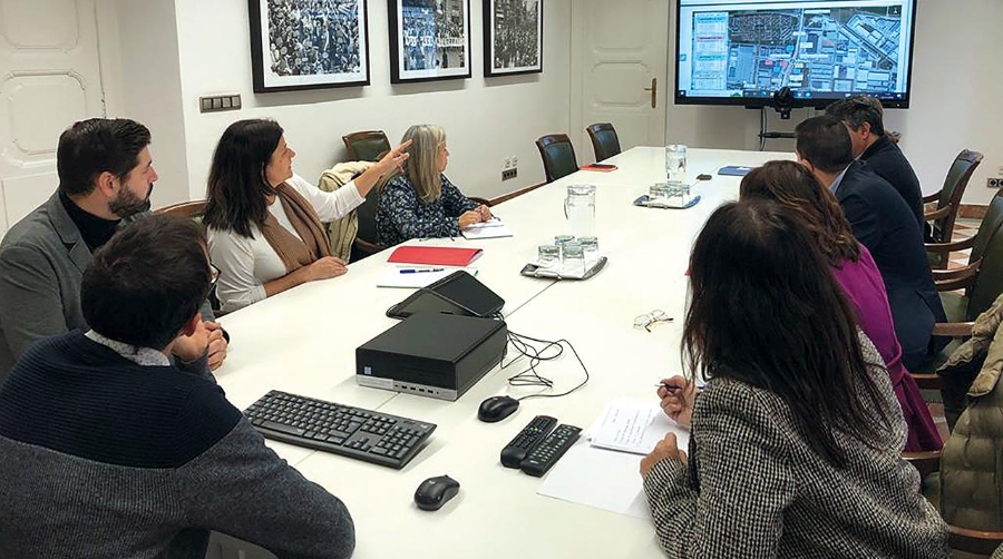 La Diputación de Valencia ha citado esta mañana a los ayuntamiento de Riba-roja y Loriguilla para informarles del estado del proyecto que dará solución a la congestión de tráfico del polígono industrial con el enlace a la A3.