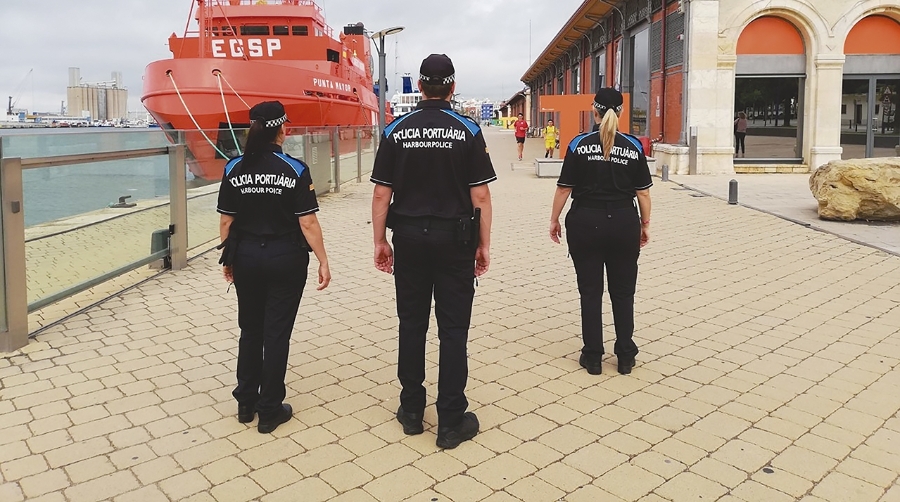 La Policía Portuaria de Port Tarragona ha incorporado diez nuevos agentes al cuerpo.