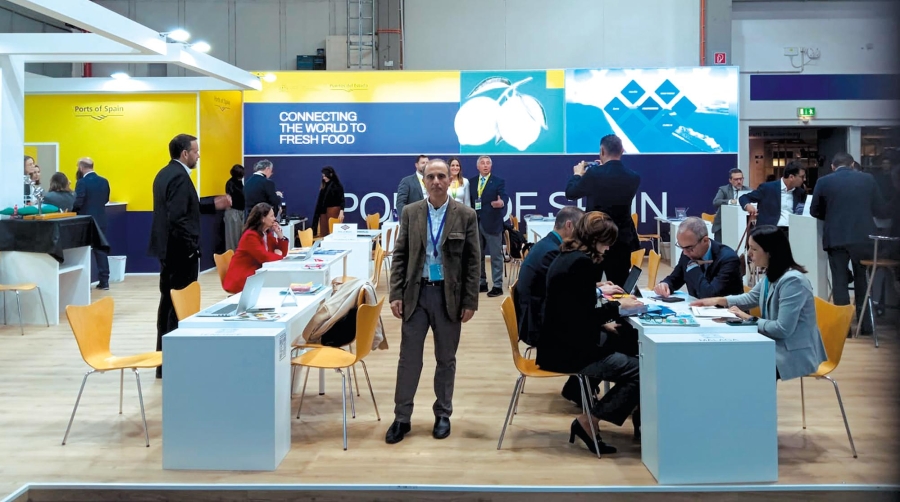 La AP de Cádiz promueve su capacidad para perecederos