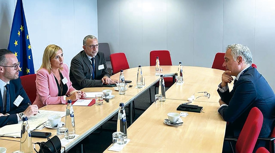 La consellera de Medio Ambiente, Agua, Infraestructuras y Territorio, Salomé Pradas, ha mantenido en Bruselas una ronda de reuniones.