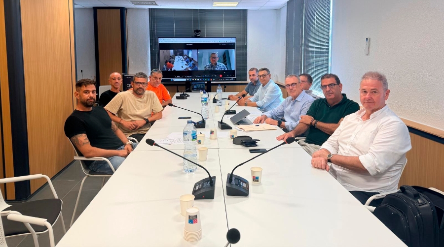 Puerto de Castellón constituye la mesa de negociación del convenio colectivo de la estiba