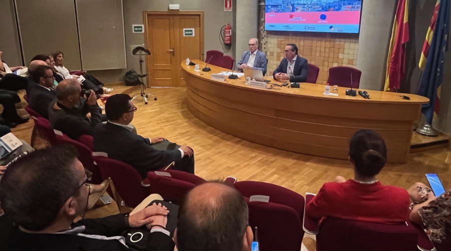 PortCastelló se reivindica como puerto exportador para el sector cerámico