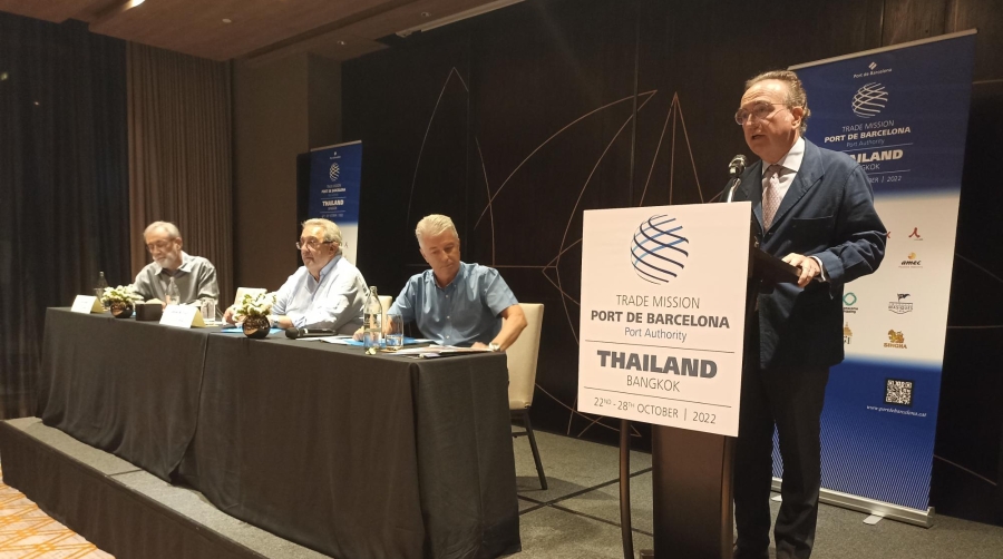El embajador español en Tailandia recibe a los participantes en la Misión del Port de Barcelona