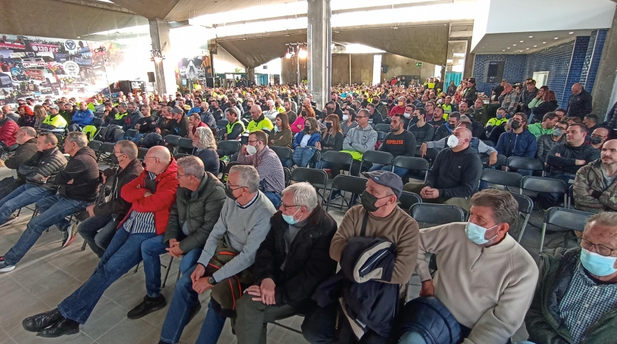 El colectivo de estiba de Barcelona aprueba la ampliación del actual convenio hasta 2029