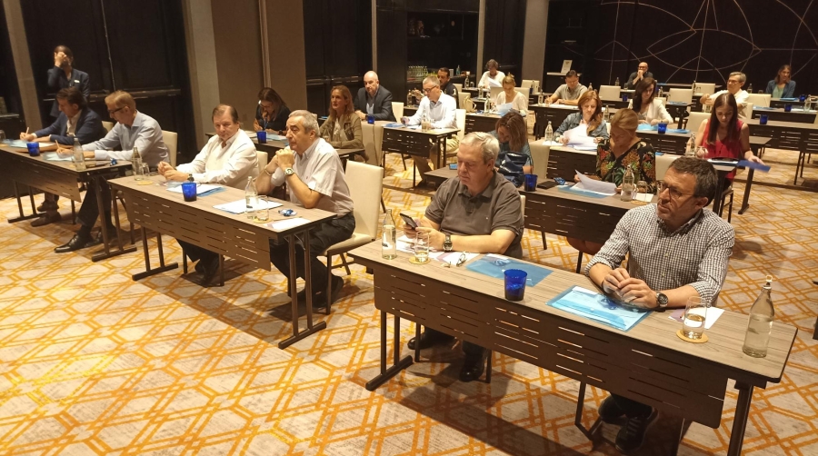 El embajador español en Tailandia recibe a los participantes en la Misión del Port de Barcelona