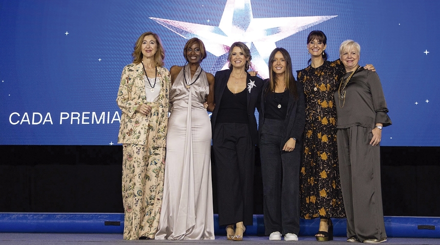 Laura Urquizu, Bisila Bokoko, Marta Iranzo, Yaiza Canosa, Lucía Mayordomo y Concha Baeza, premiadas en esta edición de los Premios EVAP.