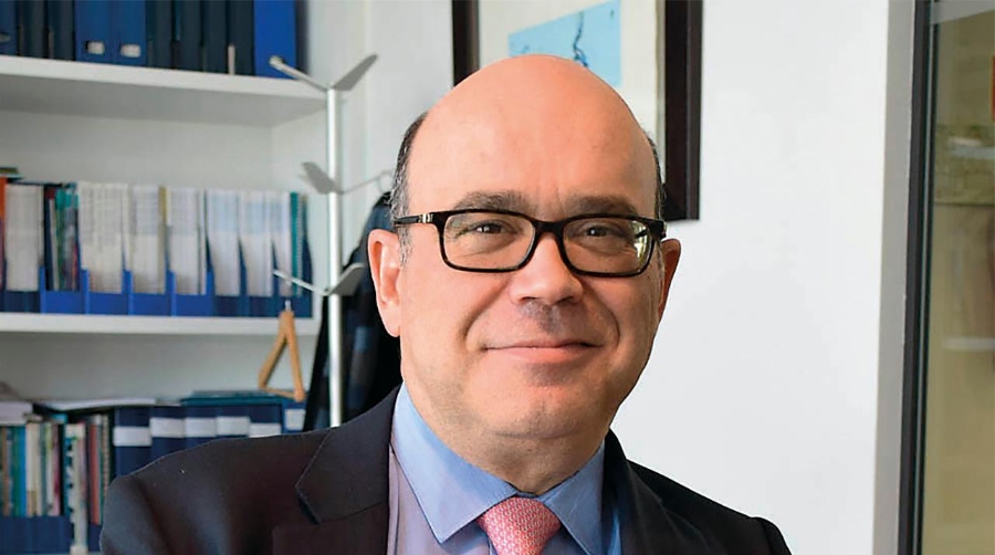 Javier Urzay: “España tiene las bases para ser un gran hub productor de medicamentos en Europa”