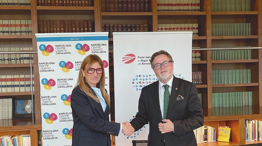 Ana María Martínez, presidenta del Comité Ejecutivo del Pacte Industrial de la Regió Metropolitana de Barcelona, y Santiago J. Castellà, presidente de Barcelona-Catalunya Centre Logístic (BCL).