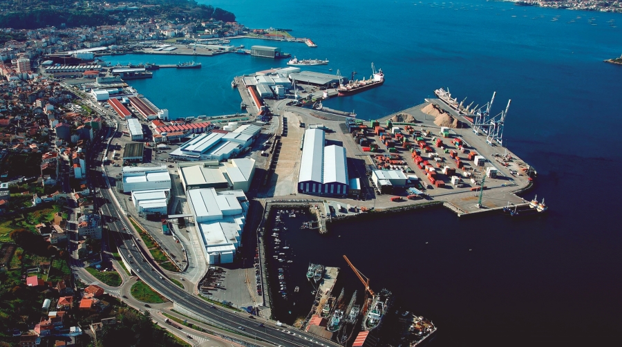 El curso se celebra en las instalaciones de la Autoridad Portuaria de Marín.