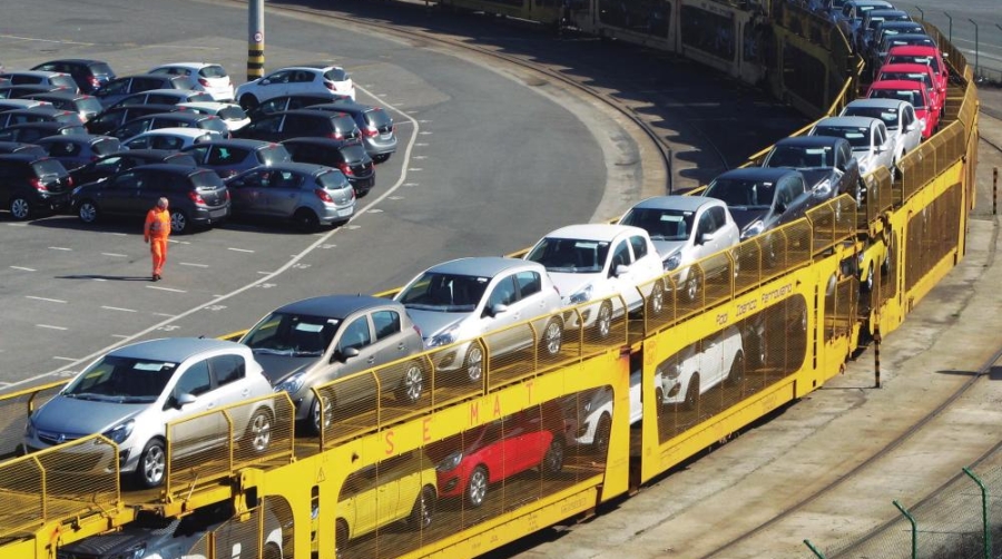 La industria de la automoción insta al sector logístico a profundizar en su digitalización