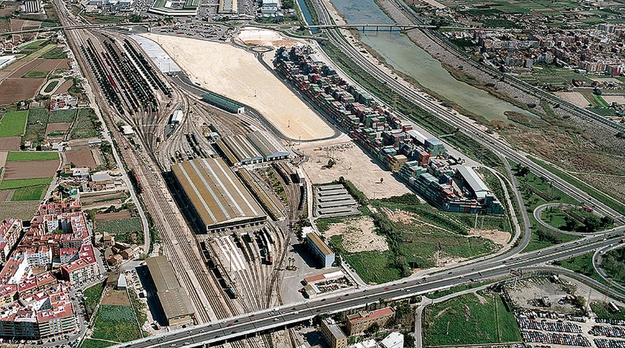Adif inicia una nueva fase de la conexión ferroviaria entre Fuente San Luis y Ford Almussafes