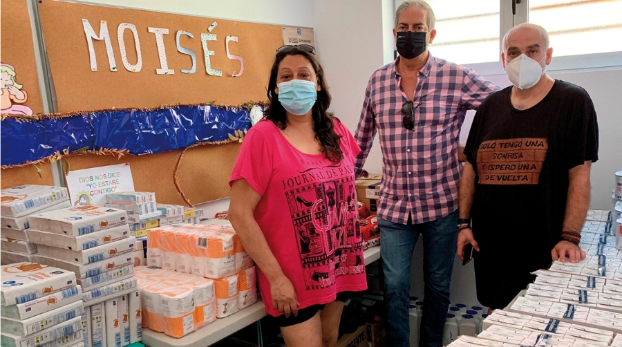 Aportem distribuye alimentos de primera necesidada trav&eacute;s de la Asociaci&oacute;n de Vecinos de la Malvarrosa