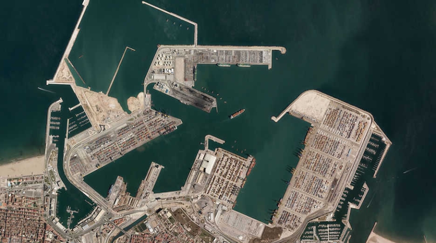 Los nuevos atraques para cruceros de la ampliaci&oacute;n norte de Valencia, listos en junio