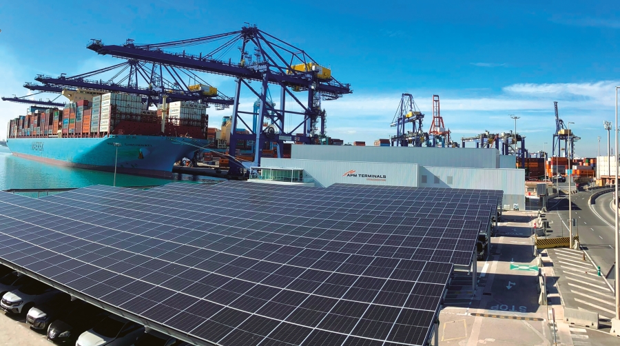 APM Terminals Valencia cubrirá el 11% de su demanda energética con nuevos paneles solares