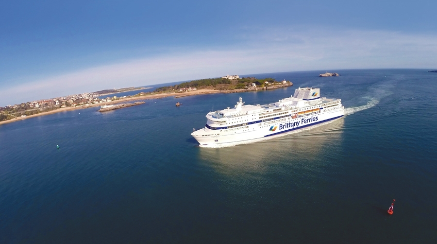 La naviera inicia la temporada de verano.