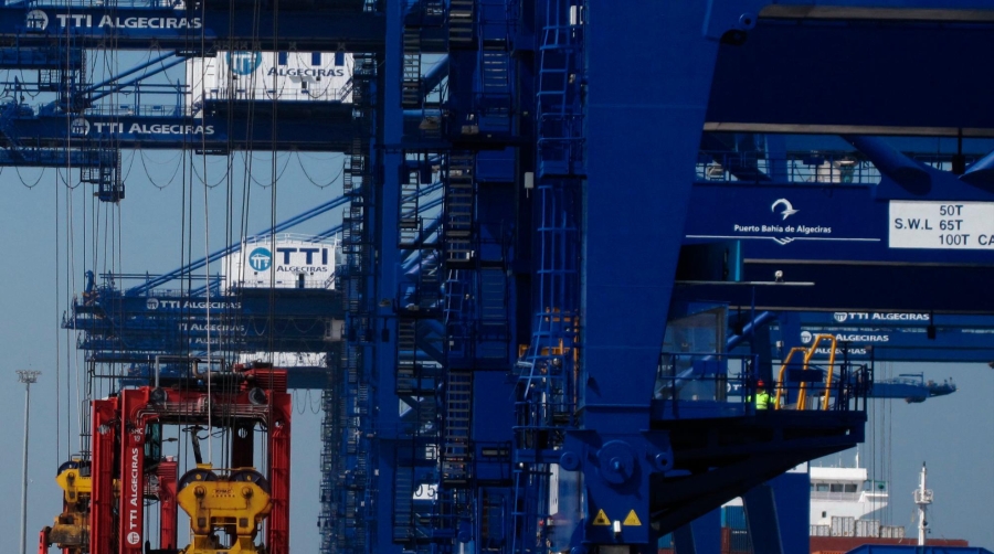 ATCBA suspende sus servicios en TTI Algeciras hasta mañana “por los altos tiempos de espera”