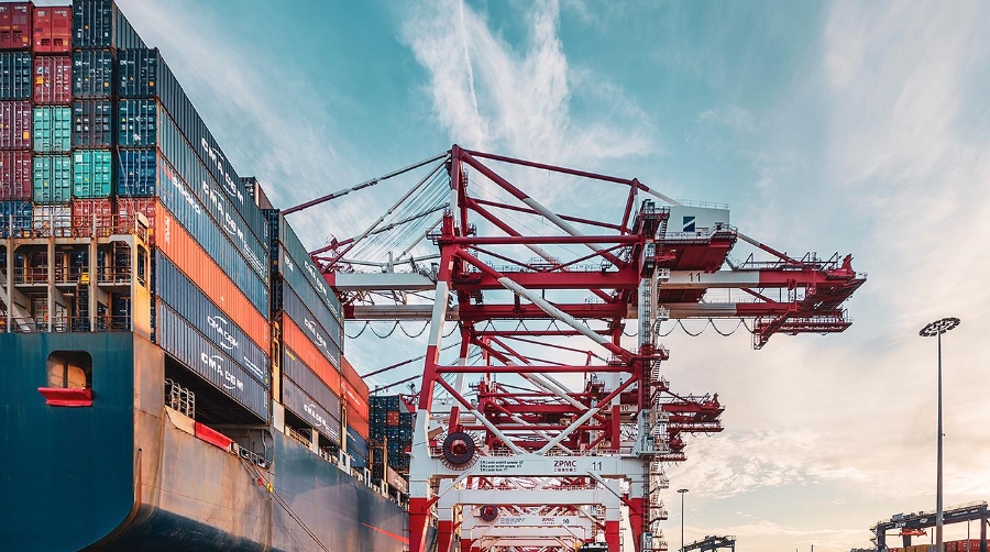 A licitación el proyecto piloto de suministro eléctrico a buques en la terminal BEST del Port de Barcelona