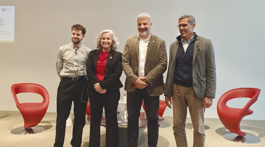 Jaume Mas (Diario del Puerto), Ana Arévalo (Port de Barcelona), Dani Perez (KM0 Energy) y Gonzalo Sanchis (Quadis Autolica Industriales).
