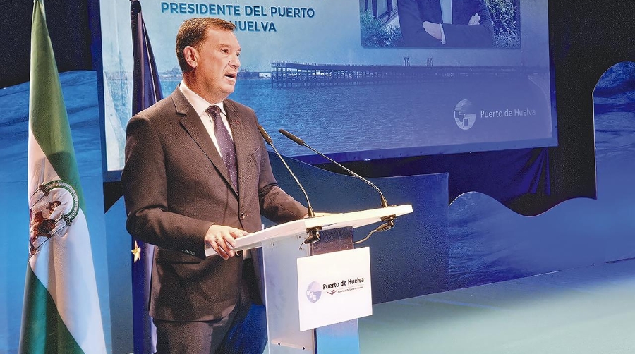 El Puerto de Huelva reconoce la actividad empresarial de Moeve