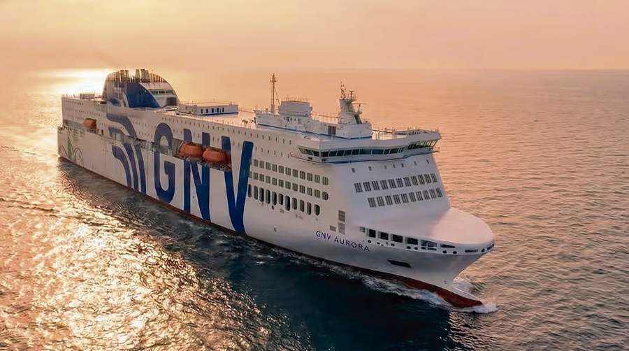 El buque “GNV Aurora”.